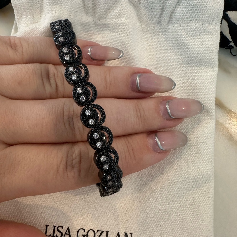 Lisa Gozlan smiley bracelet